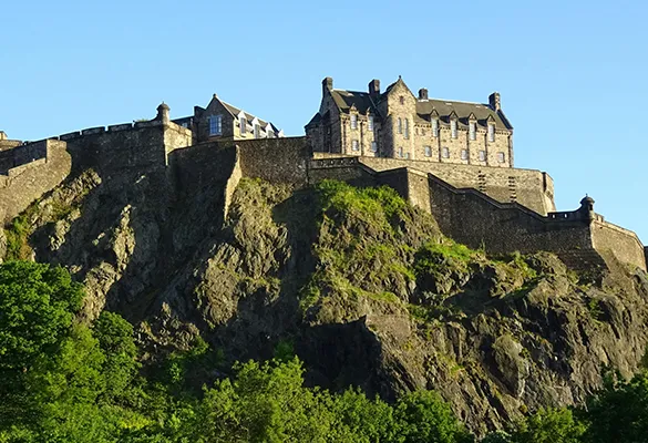 what-are-the-best-castles-in-scotland-to-visit-mid-content-1